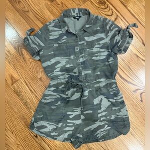 Express Camo Romper. Size Large. Worn a handful of times. Great condition.